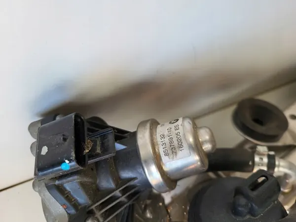 Refroidisseur EGR BMW MINI 8573897 - Pièce OEM d'occasion image 4