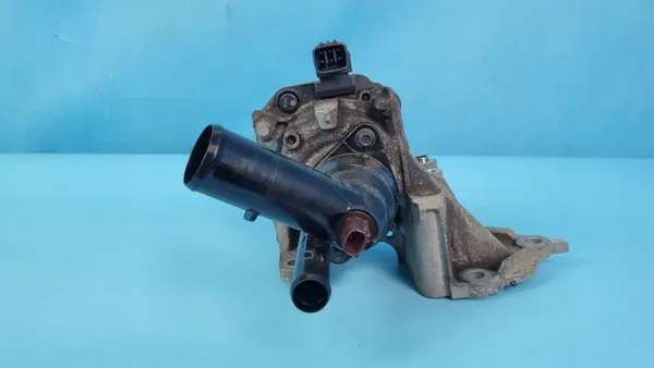 Pompe à eau OEM 0810105920102 pour Toyota RAV4 V image 3