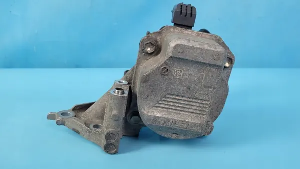Pompe à eau OEM 0810105920102 pour Toyota RAV4 V image 5