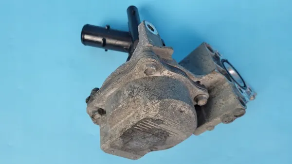 Pompe à eau OEM 0810105920102 pour Toyota RAV4 V image 8