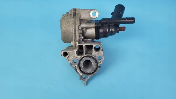 Pompe à eau OEM 0810105920102 pour Toyota RAV4 V image 9