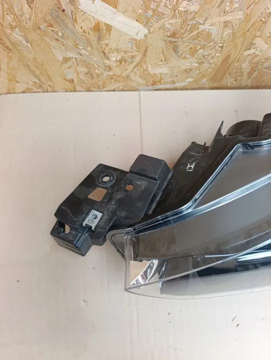 Farol esquerdo OEM NJH65R para Mazda CX-5 - Usado image 3