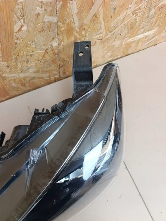 Farol esquerdo OEM NJH65R para Mazda CX-5 - Usado image 4