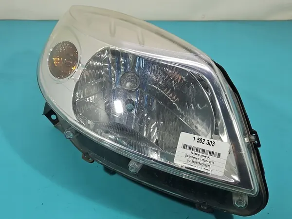 Oikea ajovalaisin Dacia Sandero I 08-12 OEM 8200733877 image 2