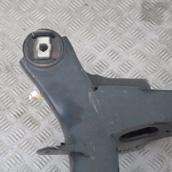 BMW OE 6863637 Achterbalk - Gebruikt image 3