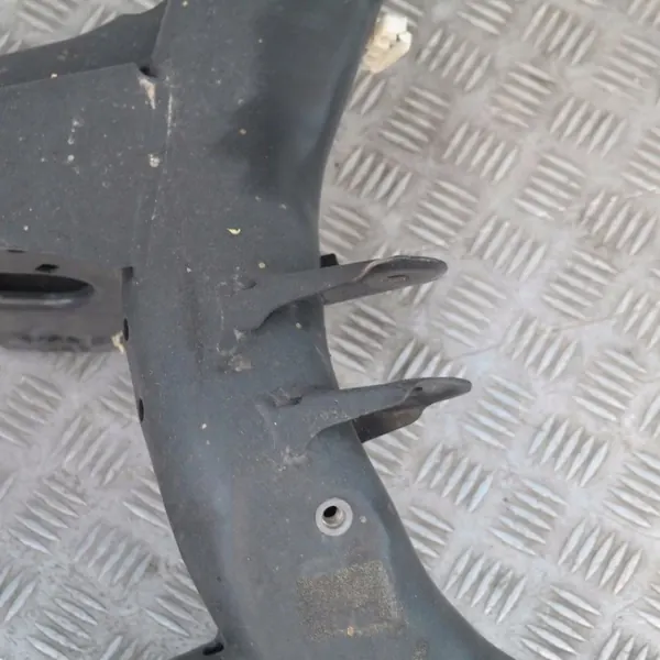 BMW OE 6863637 Achterbalk - Gebruikt image 6