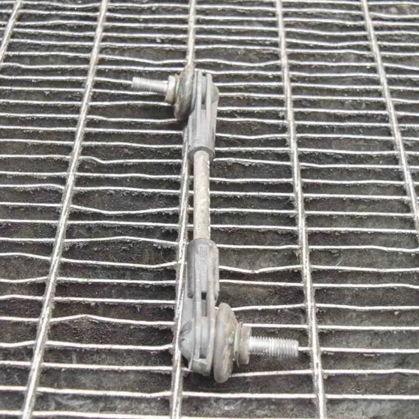BMW Stabilisatorlenker OEM 6858500 Vorderachse image 3