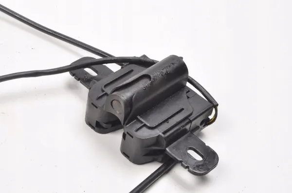 Fecho do Capô Volvo V40 II OEM 260144 - Usado image 3