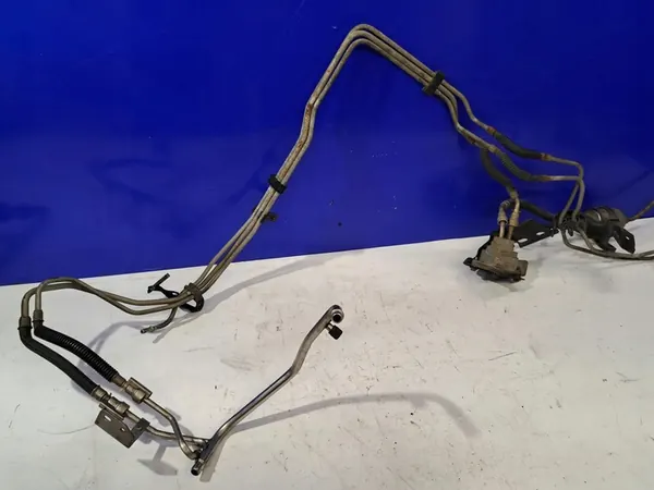 Tubo de enchimento de óleo Chevrolet Tahoe 32055817 image 2