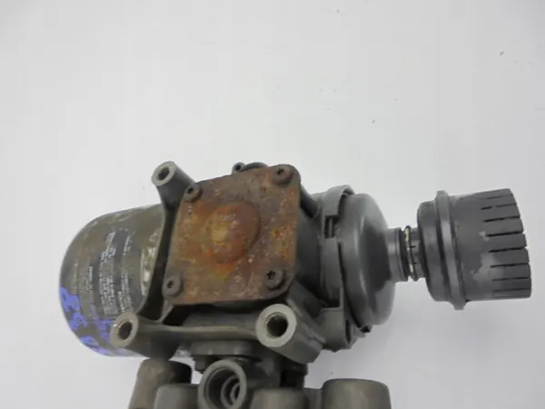 Soupape de sécheur d'air DAF LF Euro 5 OEM 3464556985685684 image 3