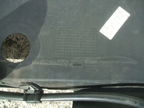 OEM 1315799070 Ylä tuulilasinlista Jumper III:lle image 4