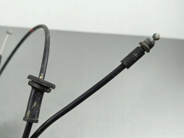 Fecho do capô Kia Stinger OEM J50007L22 - Usado image 3