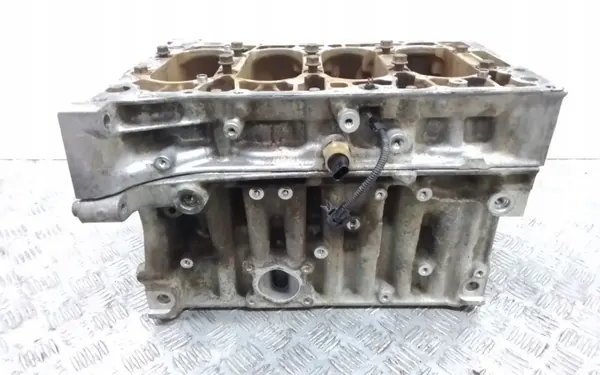Bloc moteur OEM 31410869 pour Volvo S90 II 2.0L image 2