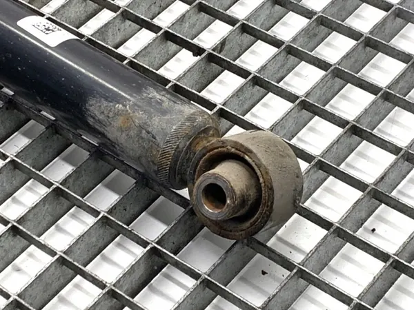 Vasen Takaiskunvaimennin OEM 55300-F1030 Kia Sportage IV SUV image 3
