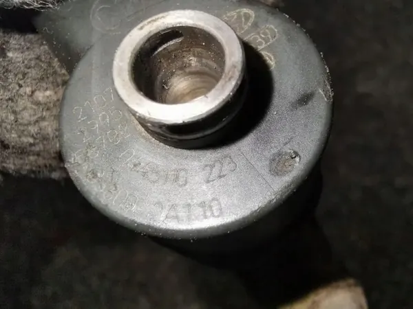 Inyector Diesel Hyundai Matrix FC OEM 0445110223 image 3