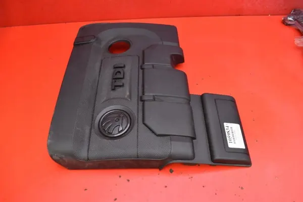 Cubierta Superior Motor OEM 04B103925C Skoda Rapid image 5