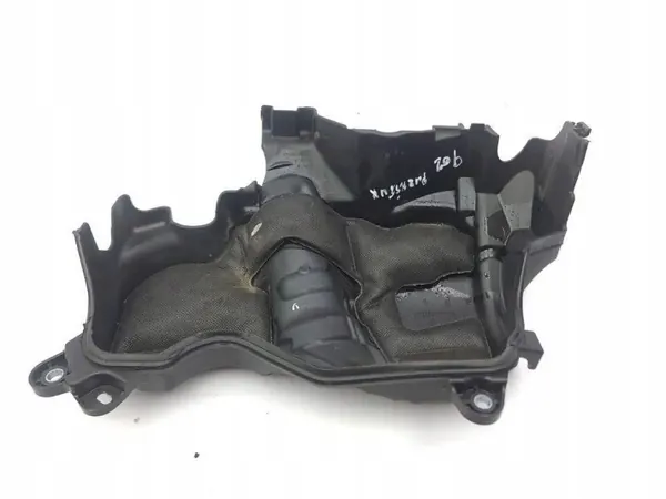 Cubierta Motor Infiniti Q30 OEM 175B10994R Usado image 5