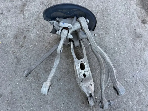 Audi Q7 4M achter rechter ophangarm OEM 26.02 image 5