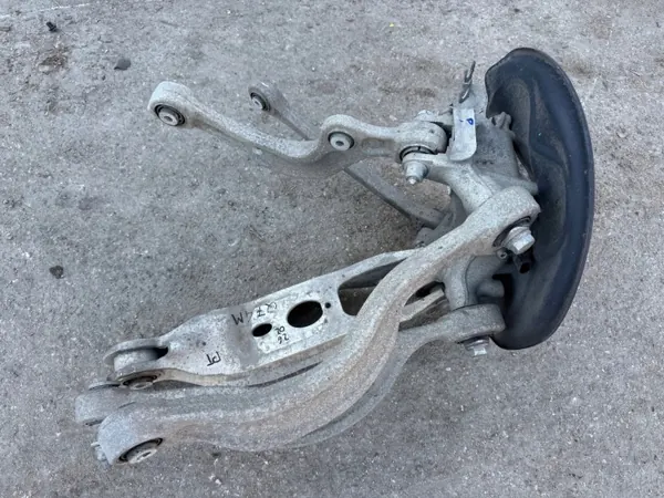 Audi Q7 4M achter rechter ophangarm OEM 26.02 image 6