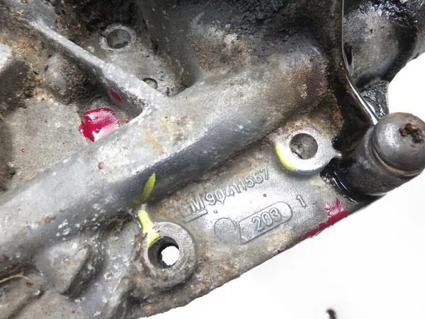 Olje pump Opel OE 90411567 image 2