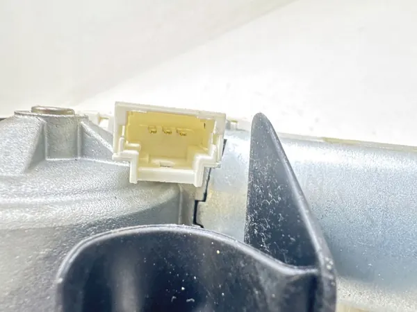 Moteur d'essuie-glace Peugeot 308 2008 53031804 image 3