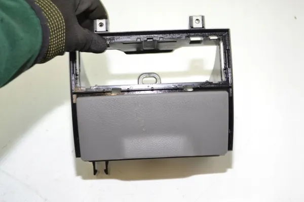 OEM A9066800558 Cendrier Porte-gobelet VW Crafter image 4