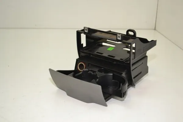OEM A9066800558 Cendrier Porte-gobelet VW Crafter image 5