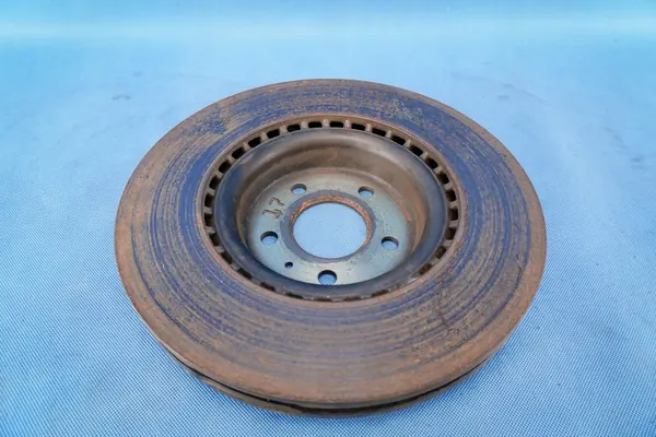 Voorste remschijven en blokken Audi A6 A7 4G0615301M 8R0698151AA image 7