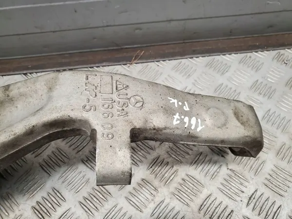 Mercedes-Benz GL X166 Pyöränlaakeri A16609 Vasen puoli image 4