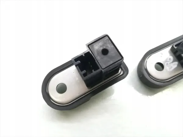 Subaru dörrömsko OEM 9710H - Begagnad image 4