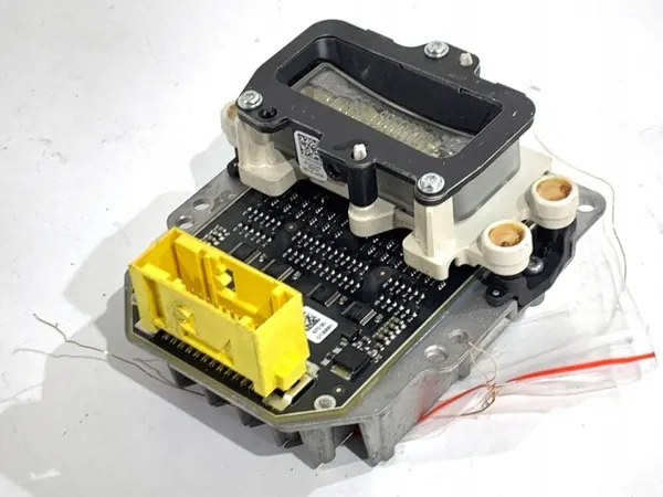 Module LED OEM 1305715348 pour Mercedes W218 image 3
