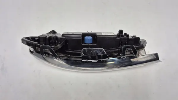 Rechter DRL-lamp OEM 2218201856 voor Mercedes W218 W221 image 3