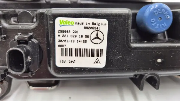 Rechter DRL-lamp OEM 2218201856 voor Mercedes W218 W221 image 5