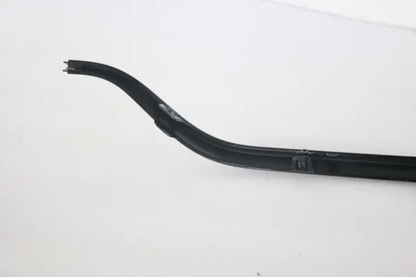 MERCEDES W213 STRISCIOLINA PARAURTI POSTERIORE A2138854601 image 2