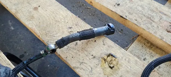 Q7 4M II Kraftstoffüberlauf 3.0 TDI 059130218AN image 2