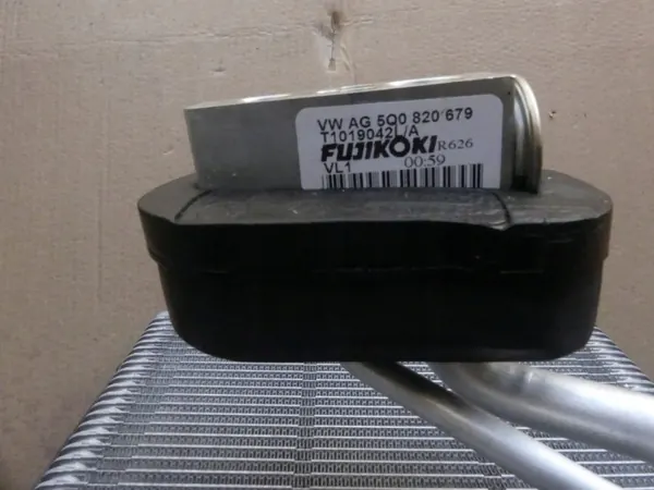 Audi A3 S3 8V A/C expansieklep OEM 5Q0820679D image 3