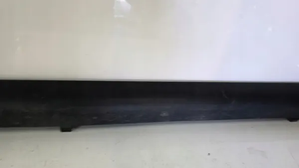 OEM 764195186R Vasen Kynnyssuoja Renault Scenic III image 3