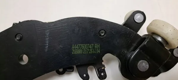 Schuifdeurrol Mercedes Vito W447 OEM A4477600747 image 4