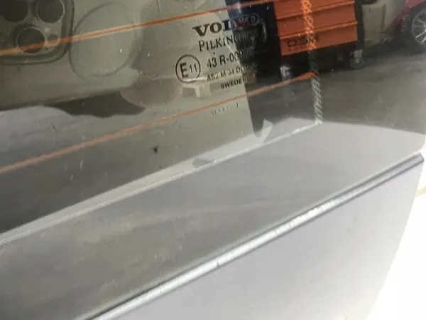 Volvo V70 II achterklepspoiler OEM MMAUTKO-28491 image 3