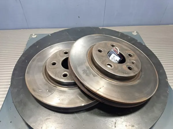 Disques de frein avant OEM Wrakowisko-27817- pour Opel Insignia image 2