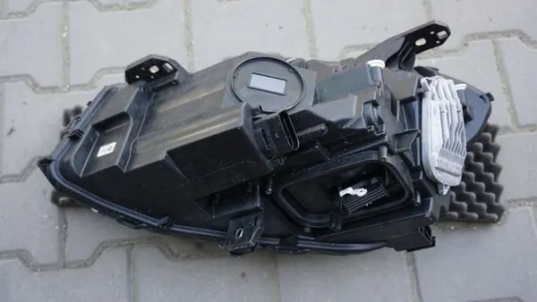 MERCEDES A W176 LIFT - RECHTER LED-KOPLAMP image 3