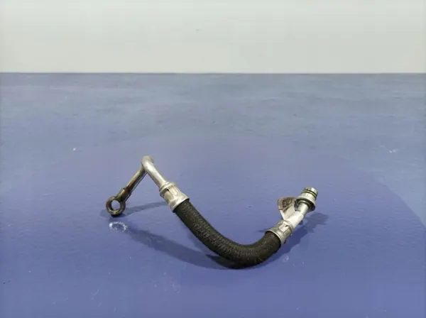 BMW X7 G07 Turboöljysyöttöputki OEM 5A76560 image 2