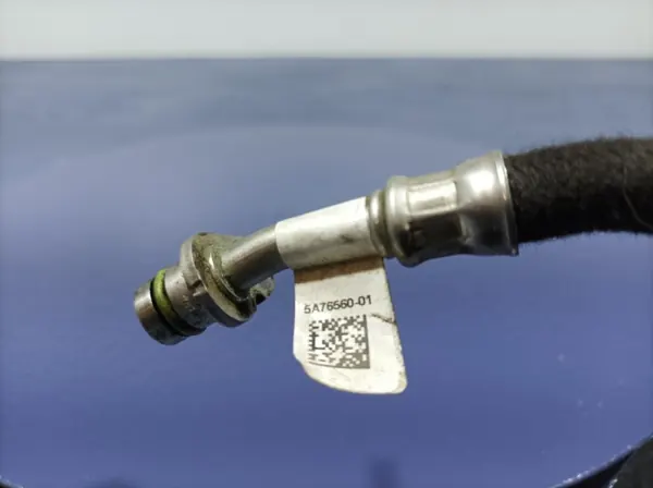 BMW X7 G07 Turboöljysyöttöputki OEM 5A76560 image 4