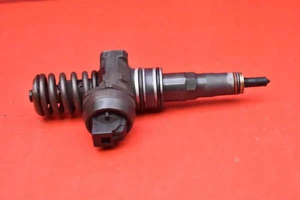 Ruiskutuspumppu OEM 038130073BN Skoda Octavialle image 6