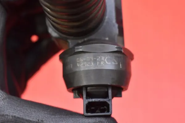 Ruiskutuspumppu OEM 038130073BN Skoda Octavialle image 9