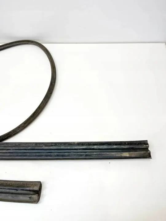 Mercedes-Benz SL R107 voorbumper OEM A1168850621 image 8