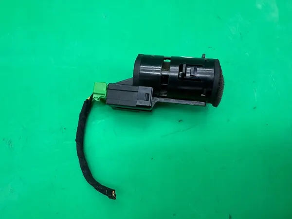 Sensor de Temperatura Interna Volvo V50 S40 II C30 image 1