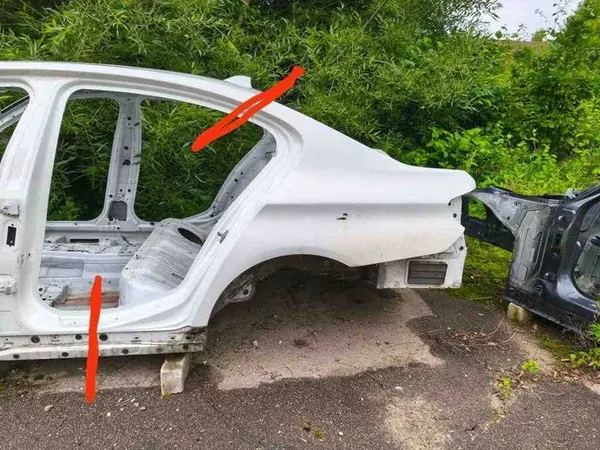 Painel Traseiro Esquerdo BMW 5 (F10) 7240487 image 1