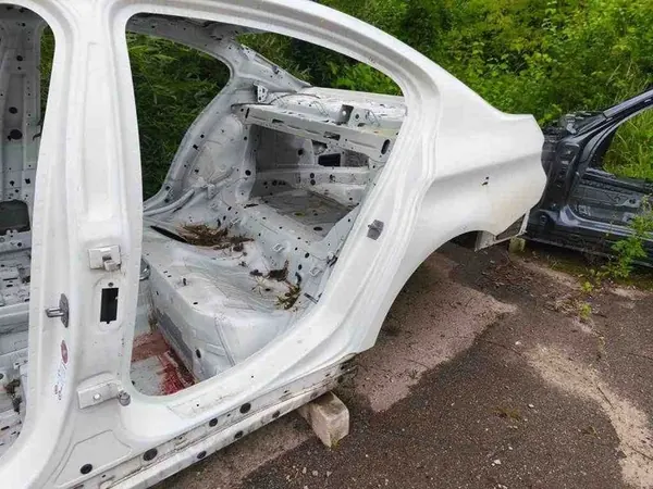 Painel Traseiro Esquerdo BMW 5 (F10) 7240487 image 9