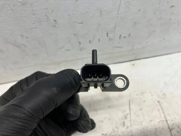 Sensor de válvula de vácuo OYT27155 para Corolla Cross image 4